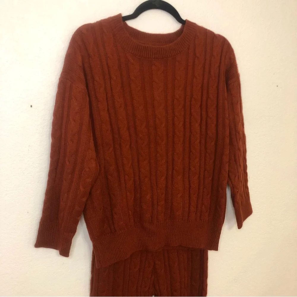 2pc Cable Knit Sweater Set - Picture 7 of 9